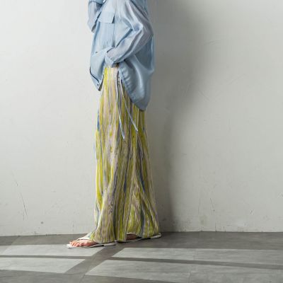 ＜socolla（Women）＞ラインマーブルプリーツパンツ≪洗濯機で洗える≫