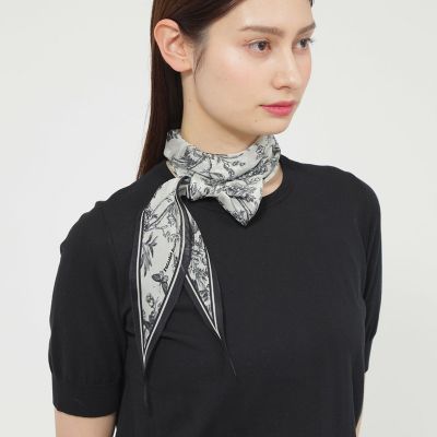 ＜Paul Stuart (Women)＞【Ｐｒｅｃｉｏｕｓ掲載】【ウォッシャブル】ドローイングフラワーダイヤスカーフ