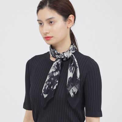フラワースカーフニットプルオーバー　BLACK BLACK フラワースカーフ（スカーフ／バンダナ）｜IENA（イエナ）の通販