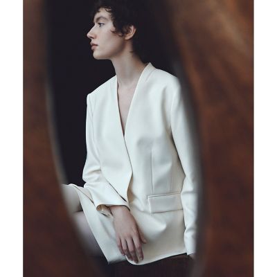 LOULOU WILLOUGHBY ホワイトジャケット LOULOU WILLOUGHBY ジャケット ノーカラージャケット 「LOULOU
