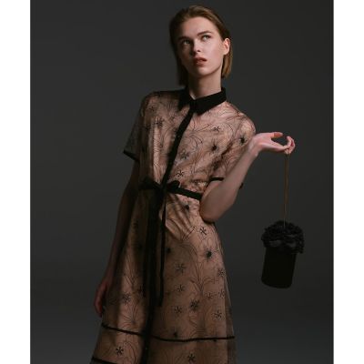 ＜allureville (Women)＞【ＬＯＵＬＯＵ　ＷＩＬＬＯＵＧＨＢＹ】オーガンジーフラワー刺繍ワンピース