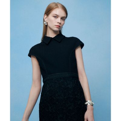 ヒルトンホテルで購入★新品ネイビー リボン刺繍コート★サイズ42 ヒルトンホテルで購入☆新品ネイビー リボン刺繍コート☆サイズ42