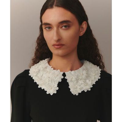 ＜allureville (Women)＞【ＬＯＵＬＯＵ　ＷＩＬＬＯＵＧＨＢＹ】フラワー衿付プルオーバー