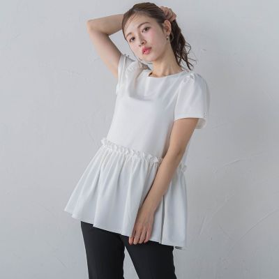 ＜QUEENS COURT（Women）＞パフスリーブペプラムトップス≪洗濯機で洗える≫