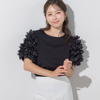 袖フラワーモチーフトップス≪洗濯機で洗える≫