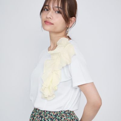アシメショルダーフリルＴシャツ≪手洗い可能≫