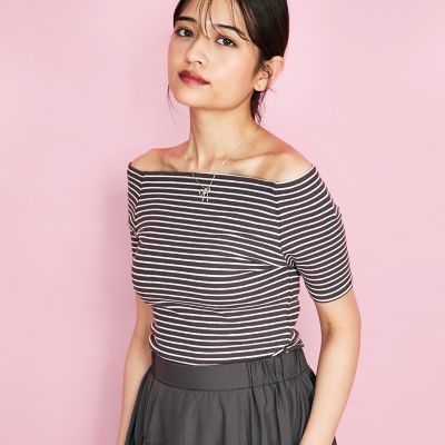 QUEENS COURT（Women）/クイーンズコート オフショルボーダーリブトップス≪手洗い可能≫