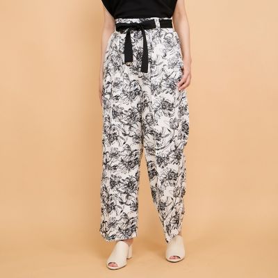 ＜QUEENS COURT（Women）＞ブッチャーフラワープリントパンツ≪洗濯機で洗える≫