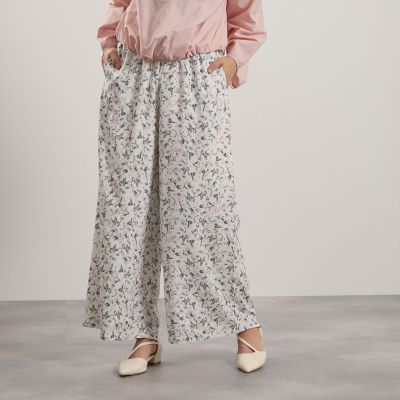 ＜QUEENS COURT（Women）＞マルチフラワーイージーワイドパンツ≪手洗い可能≫