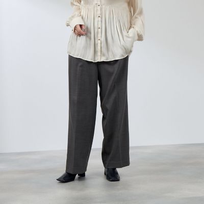 ＜QUEENS COURT（Women）＞ナチュレッチセンタープレスワイドパンツ≪手洗い可能≫