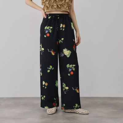 ＜QUEENS COURT（Women）＞フルーツモチーフワイドパンツ