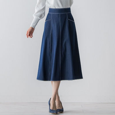 ＜QUEENS COURT（Women）＞デニムシャンブレーポケットプチパールスカート