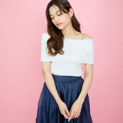 ＜QUEENS COURT（Women）＞リブニットオフショルプルオーバー≪手洗い可能≫