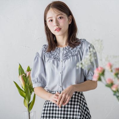 ＜QUEENS COURT（Women）＞プチフリルブラウス≪洗濯機で洗える≫