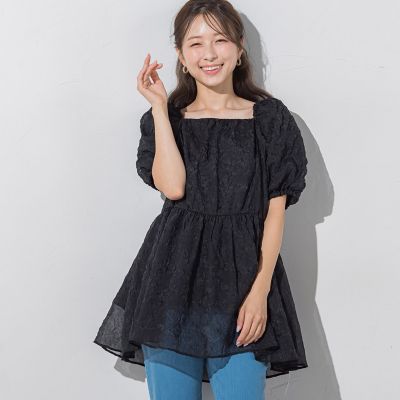フラワーエンボスパフスリーブチュニック≪洗濯機で洗える≫