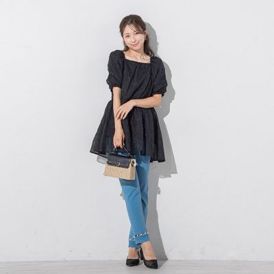フラワーエンボスパフスリーブチュニック≪洗濯機で洗える≫