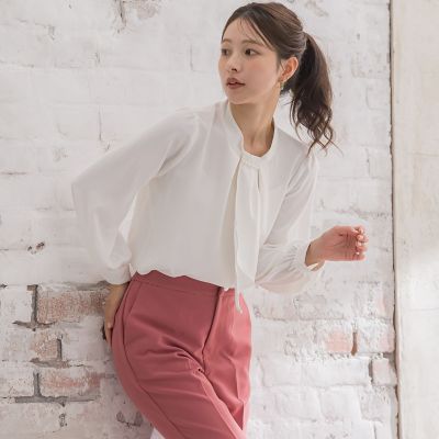 Heve two charm blouse　バニラ　タグ付き Heve ヘイヴtwo charm blouseバニラタグ付き