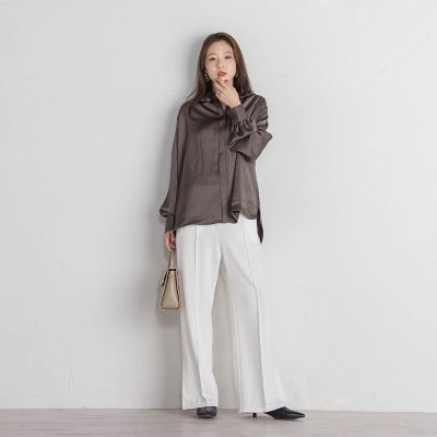 フリルチョーカー風アクセントブラウス≪セットアップ対応／洗濯機で洗える≫