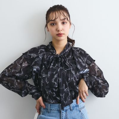 ラメストライプラッフルタイブラウス≪手洗い可能≫