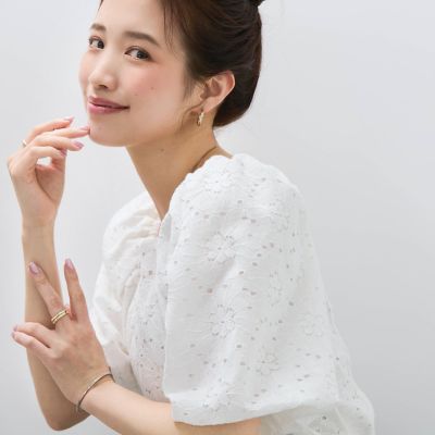 【ＳＨＩＯＲＩ　ＩＲＩＥ　コラボ】２ＷＡＹオフショルレースブラウス≪手洗い可能≫