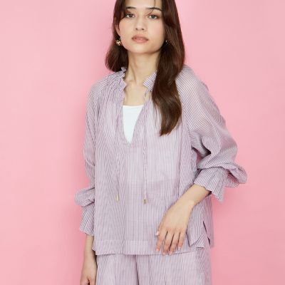 QUEENS COURT（Women）/クイーンズコート シアーコードストライプギャザーブラウス≪セットアップ対応/手洗い可能≫
