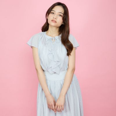 ＜QUEENS COURT（Women）＞シアーストライプリボンブラウス≪セットアップ対応／手洗い可能≫
