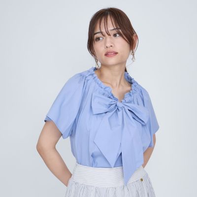 ＜QUEENS COURT（Women）＞ボウタイリボンフレアスリーブブラウス≪洗濯機で洗える≫