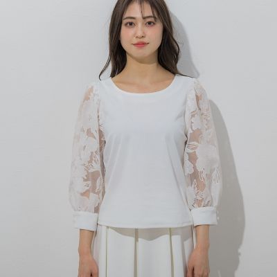 【大きいサイズ】袖シアーラインフラワープルオーバー≪手洗い可能／セットアップ対応≫
