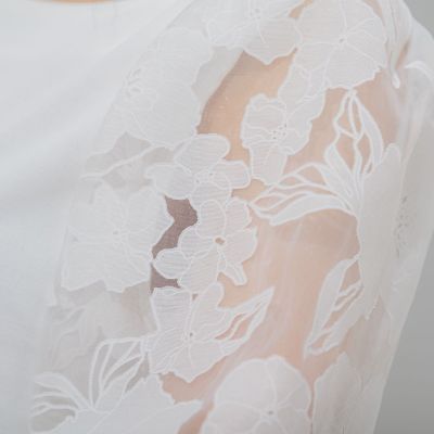 【大きいサイズ】袖シアーラインフラワープルオーバー≪手洗い可能／セットアップ対応≫
