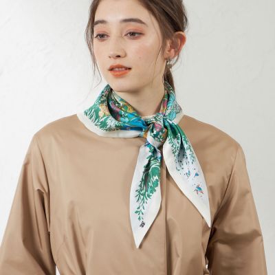 ＜AMACA (Women)＞リバーシブルガーデンスカーフ