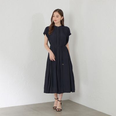 新品　黒　グレースサテンプリーツワンピース♡プリーツプリーズでは✖️ ソフトサテン プリーツワンピース | AMACA (Women)/アマカ | 三越