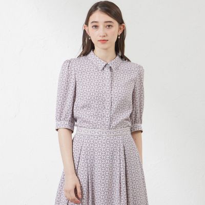 ＜AMACA (Women)＞ビットプリント幾何ブラウス