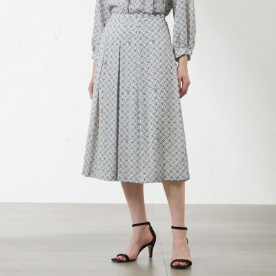 ＜AMACA (Women)＞【Ａｎｎｉｖｅｒｓａｒｙ　Ｐｉｅｃｅ】【ＬＩＢＥＲＴＹ】Ｒｉｂｂｏｎ　Ｍｅｄａｌｌｉｏｎ　エアリージョーゼットスカート