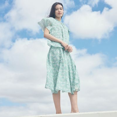 gallianoガリアーノ　シルク絹スカート　総柄 gallianoガリアーノ シルク絹スカート 総柄 gallianoガリアーノ シルク