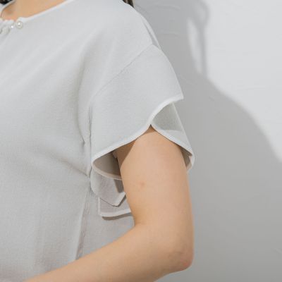 【大きいサイズ】【ＷＥＢ別注】ラッフルスリーブ配色プルオーバー≪手洗い可能／接触冷感≫