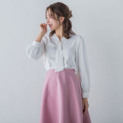 【大きいサイズ】パール付きボウタイブラウス≪洗濯機で洗える≫