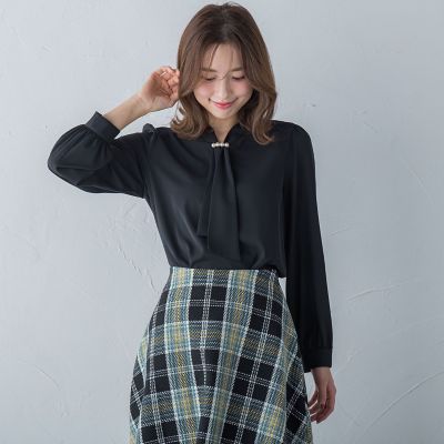 【大きいサイズ】パール付きボウタイブラウス≪洗濯機で洗える≫