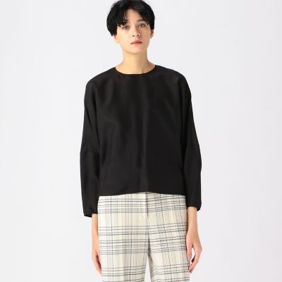 パウダリーシルク　バックギャザーブラウス