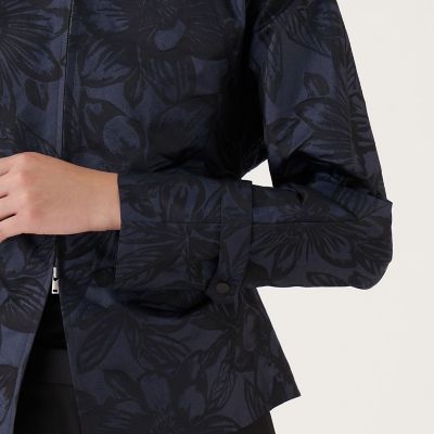 スペースフラワーライトジャカード ジップアップブラウス | maison