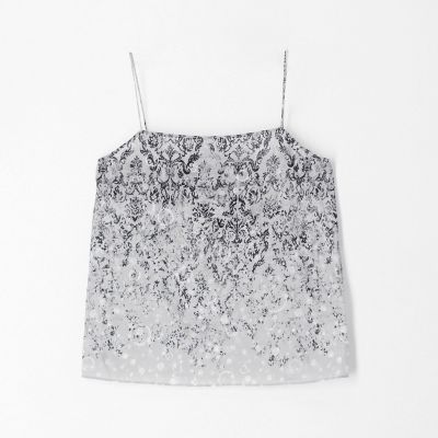 ビンテージカーペットプリント　スカラップブラウス