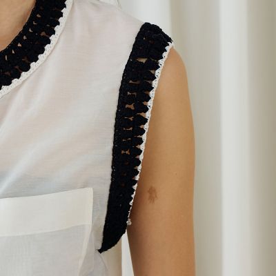 コットンシルクローン　スリーブレスブラウス