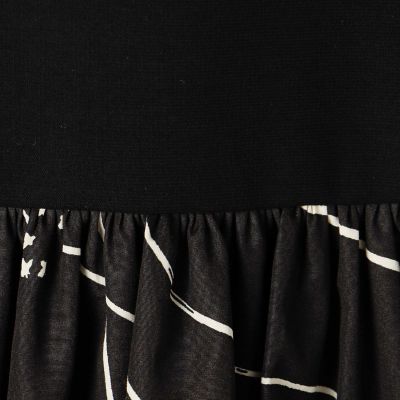 美品✨トゥモローランド 紺ブレ M 硬めのしっかり綿生地 金