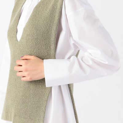 ブークレーダブルフェイス　Ｖネックベスト