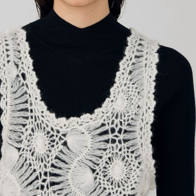 ヘアピンレースハンドニット　ヘムフレアトップス