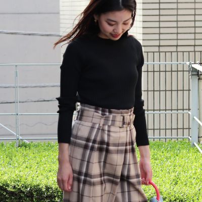 ウールポリエステルリブ　クルーネックプルオーバー