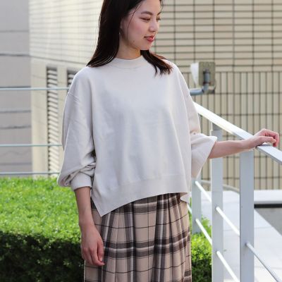 ウールポリエステル　クルーネックプルオーバー