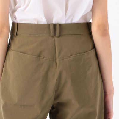 コットンストレッチ　テーパードパンツ
