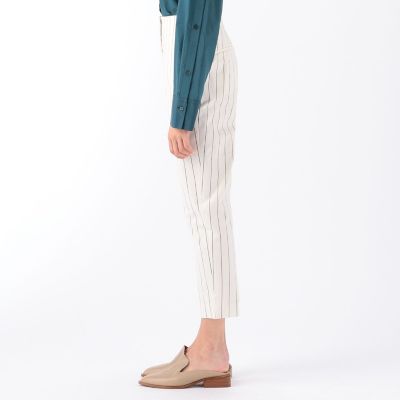 コットンストレッチ　スリムクロップドパンツ