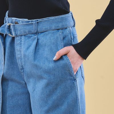 フレッシュブルーデニム　ベルテッドパンツ