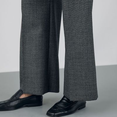 ウールムリネ　タックパンツ